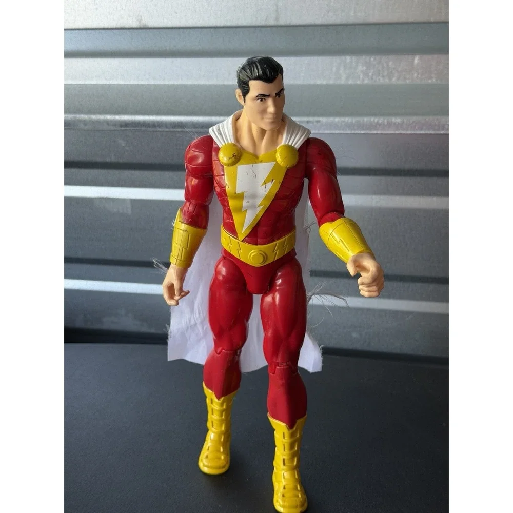 Shazam 12 Inch Action Figure DC Comics Heroes Unite Spin Master 1st Edition 2020